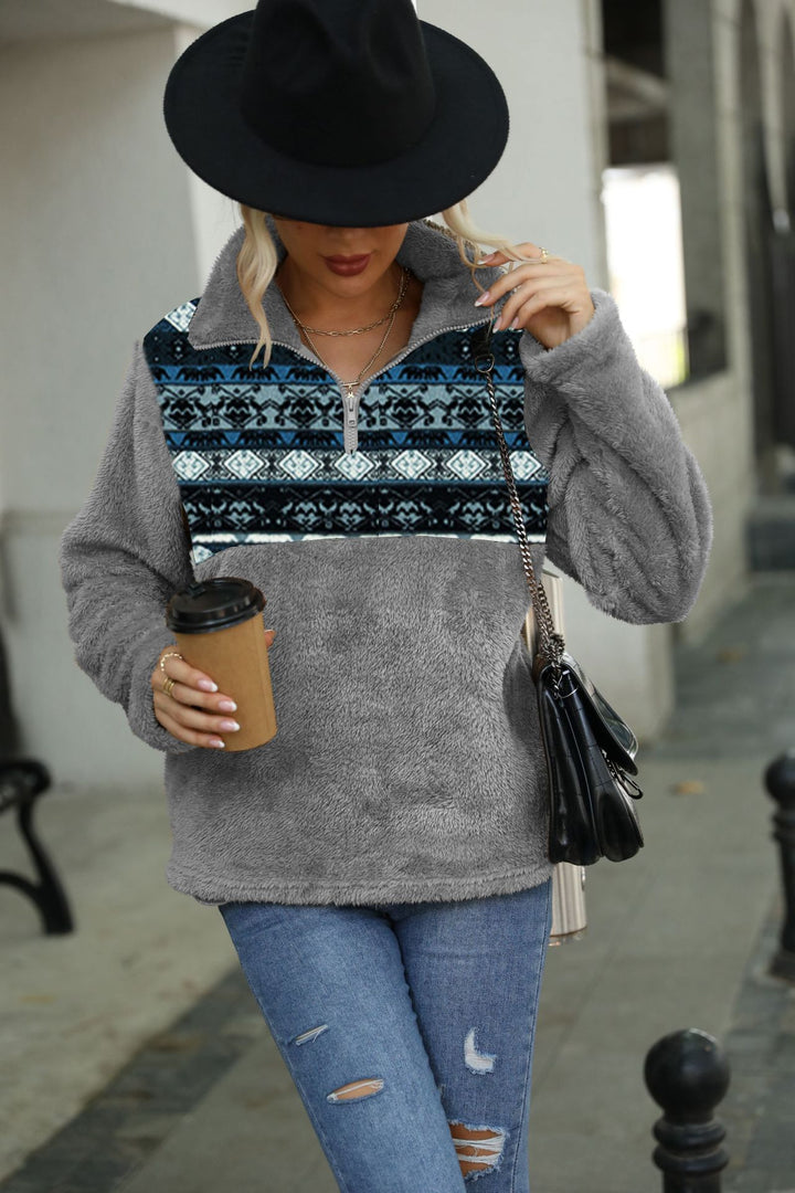 Fleece sweater for women with high neck and decorative pattern Lune London