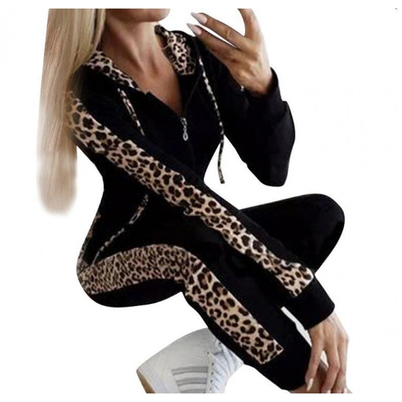 Ensemble de survêtement pour femmes dans un motif léopard tendance Chic & Stil