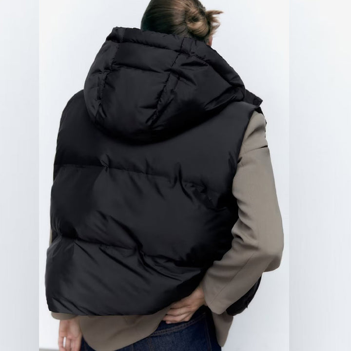 Quilted vest for women with high collar and practical drawstring Lune London