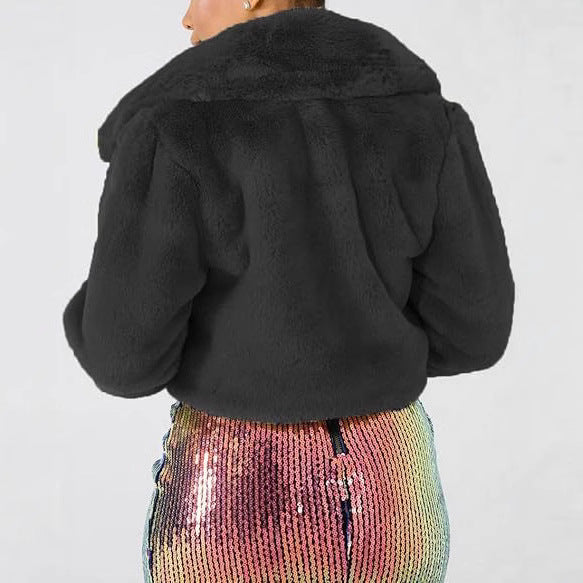 Ladies Luxury Faux Fur Jacket in an Elegant Cropped Design Lune London