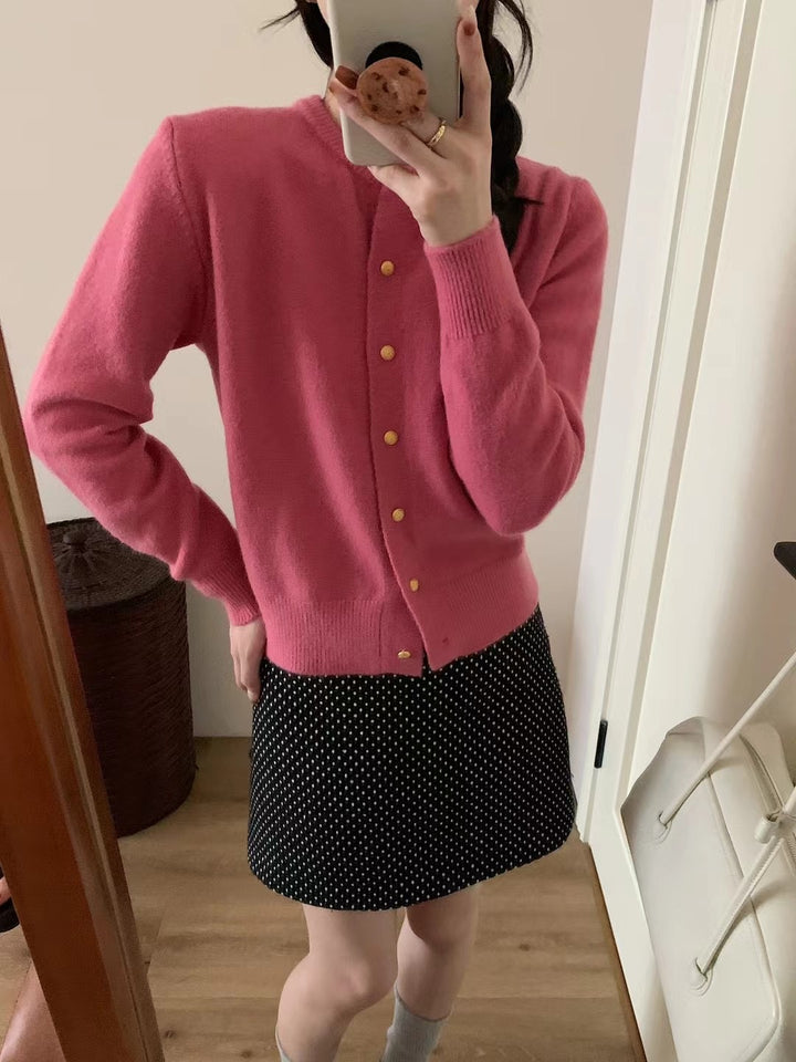 Cardigan femme avec des détails de boutons élégants et un matériau doux Chic & Stil