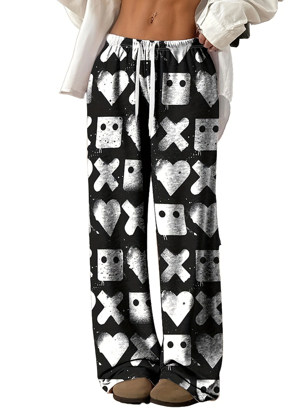 Leisure pants for women with unique graphic pattern and elastic waist Lune London