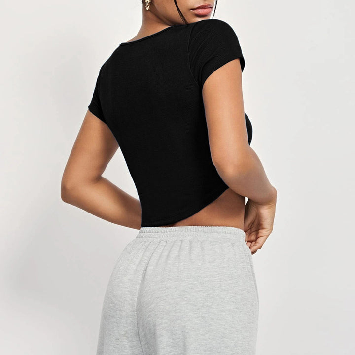 Short top for women with square neckline and button placket Chic & Stil