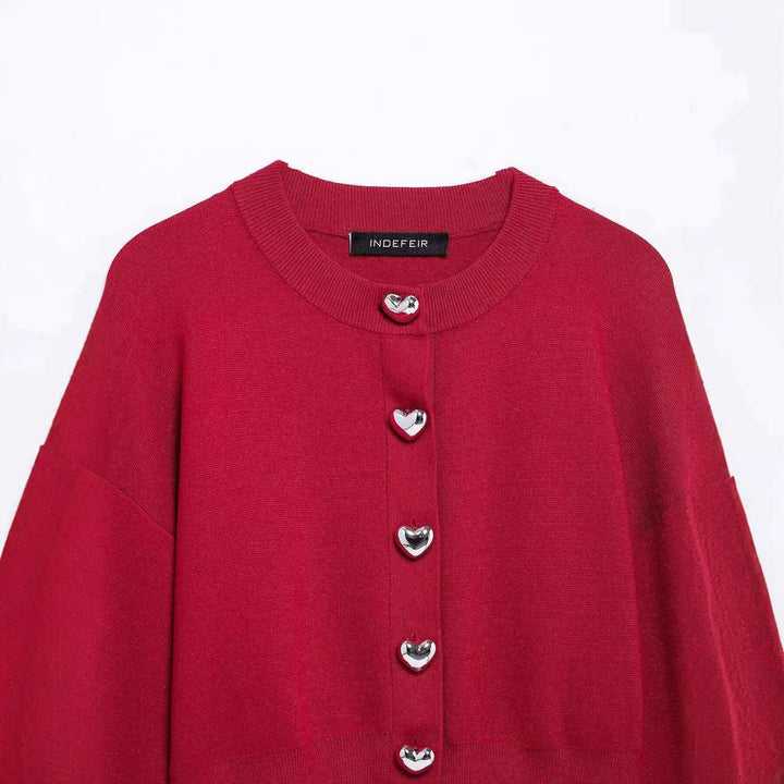 Cardigan élégant pour femmes avec des boutons en forme de cœur Chic & Stil