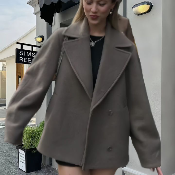 Oversized double-breasted blazer with an elegant collar for women Lune London