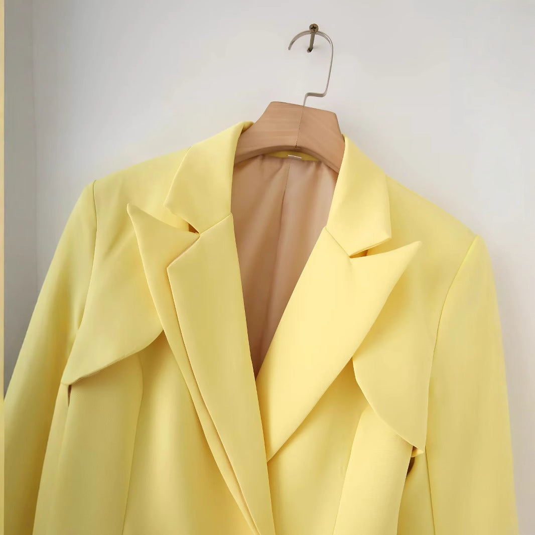 Elegant blazer jacket for women with textured collar and shiny details Lune London
