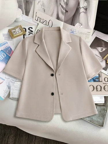 Short sleeve blazer jacket for women in lightweight material Lune London