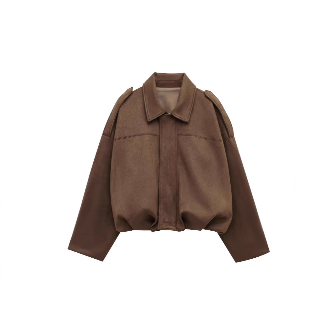 Trendy and casual faux leather jacket for women with a modern fit Lune London