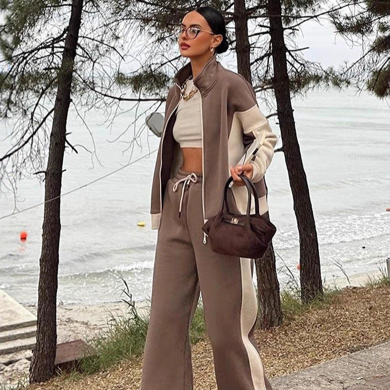 Women's casual tracksuit with cropped top and wide-cut pants Chic & Stil