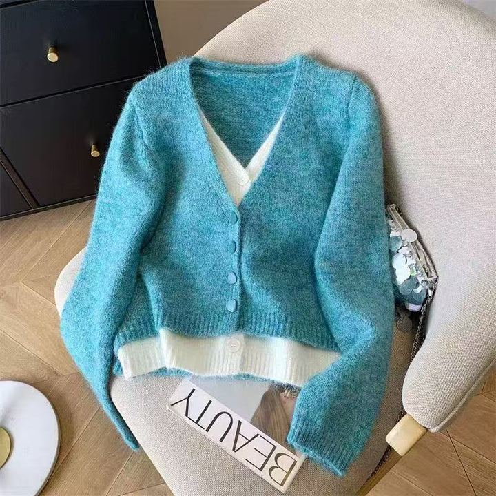 Elegant knitted jacket for women with V-neck and button details Lune London