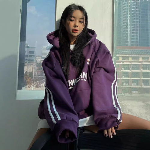 Oversized hoodie for women with eye-catching graphics Lune London