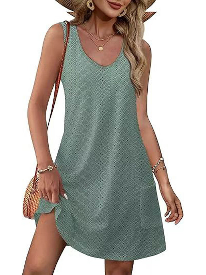 Women's casual dress with pockets and V-neck Lune London