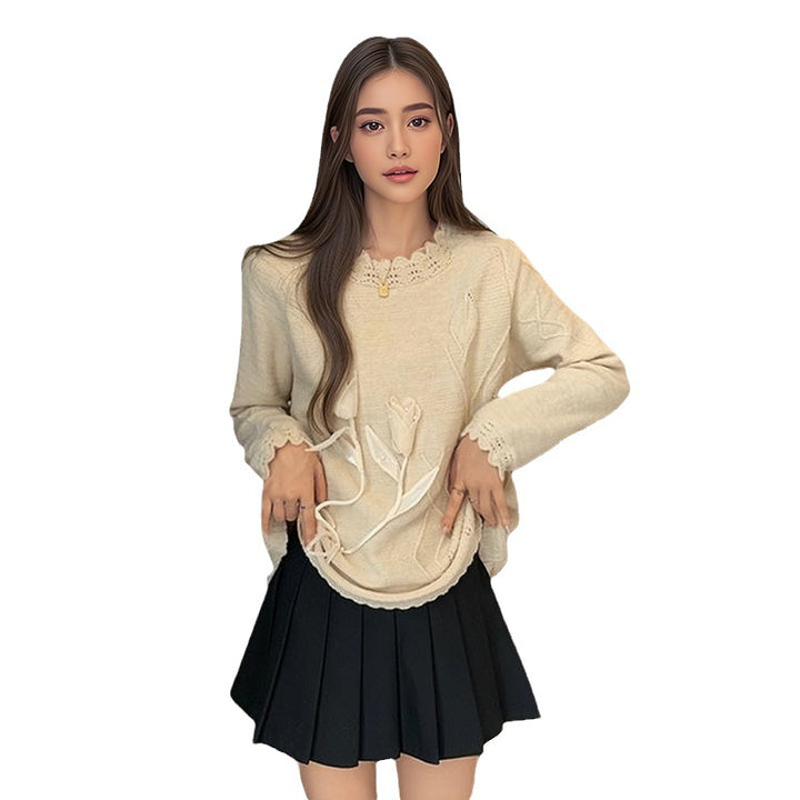 Ladies elegant knit sweater with floral appliqués Lune London