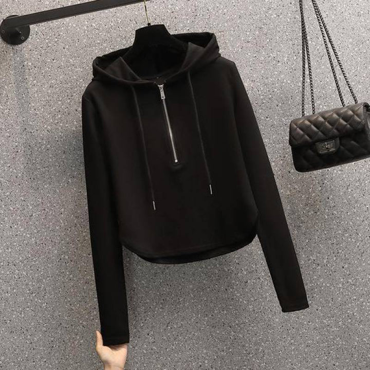 Women's stylish crop hoodie with practical zipper Chic & Stil