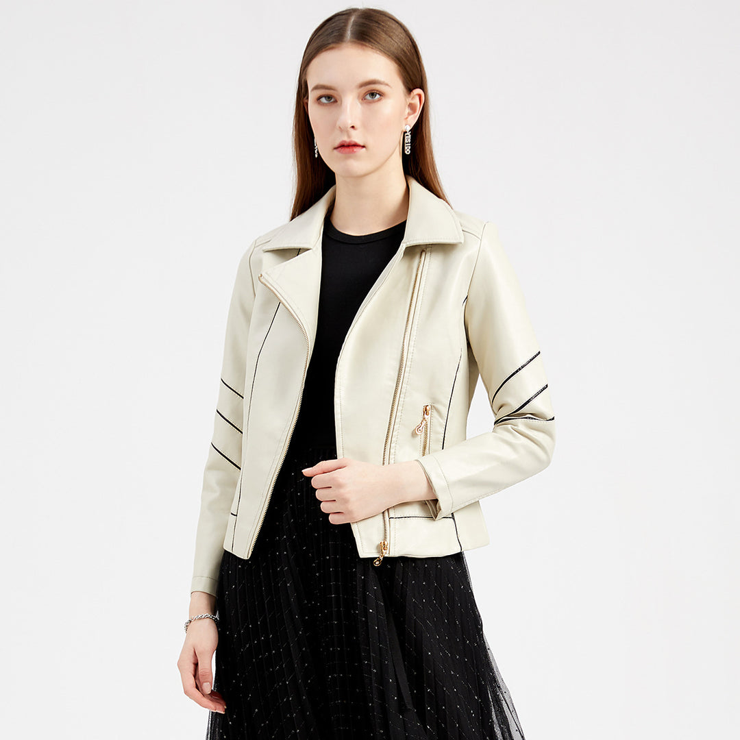Trendy faux leather jacket for women with a structured design Chic und Stil