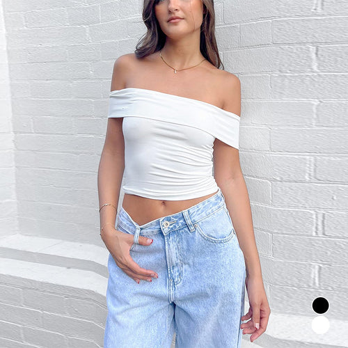 Women's Off-Shoulder Crop Top made of elastic material with figure-flattering design Lune London