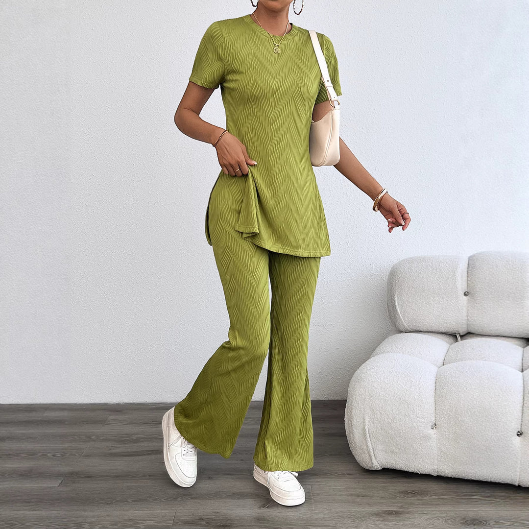 Women's legging set with a soft, textured top and a loose fit Chic & Stil
