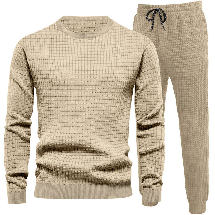 Chic and stylish textured design men's top and jogger pants set