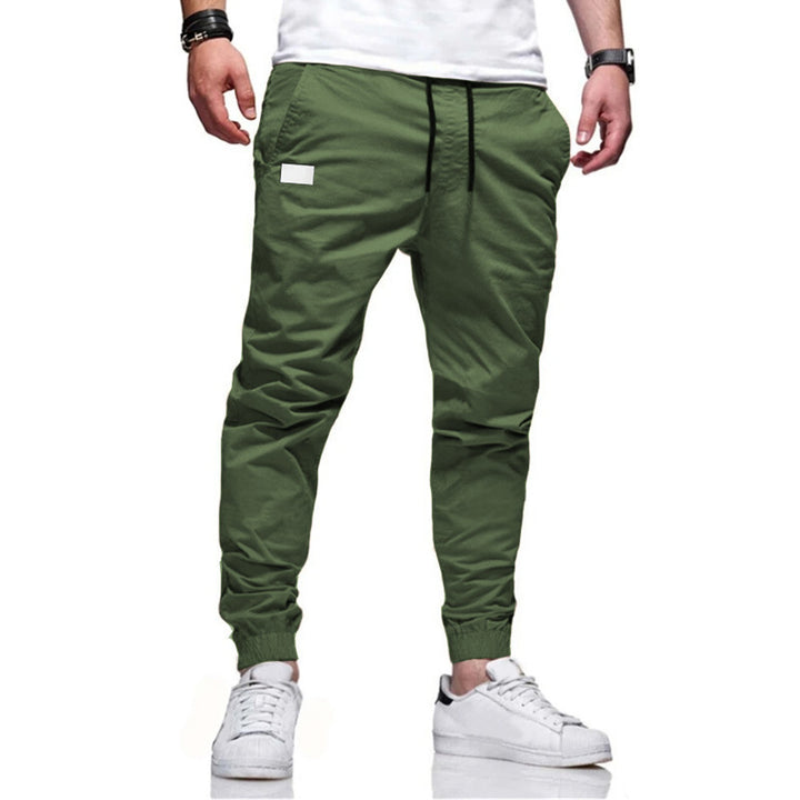 Trendy and comfortable jogging pants for men with elastic waistband and pockets Lune London