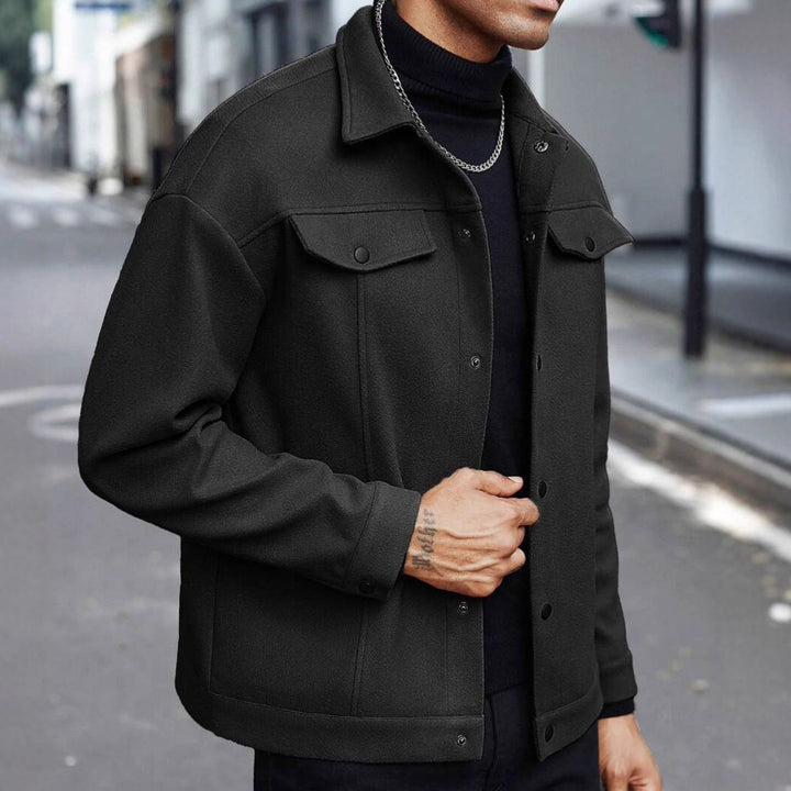 Trendy overshirt for men with practical pockets and snap closure Lune London
