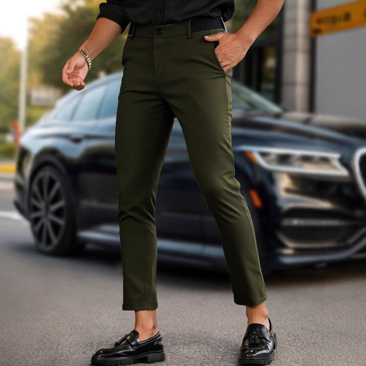 Modern Slim-Fit Trousers for Men with a stylish cut and high-quality fabric Lune London