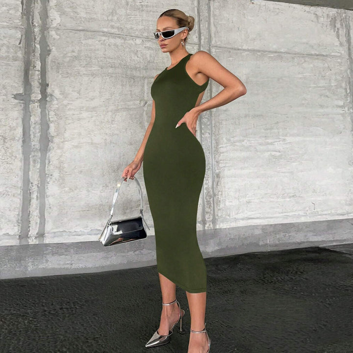 Robe midi près du corps pour femmes avec un décolleté bateau moderne et de fins détails côtelés Chic & Stil