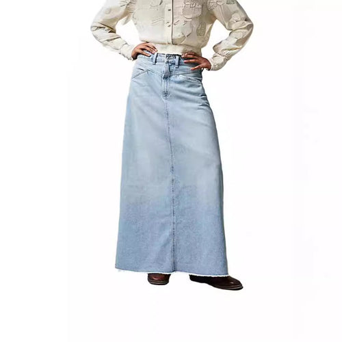 Women's maxiskirt made of black denim with side pockets and casual cut Lune London