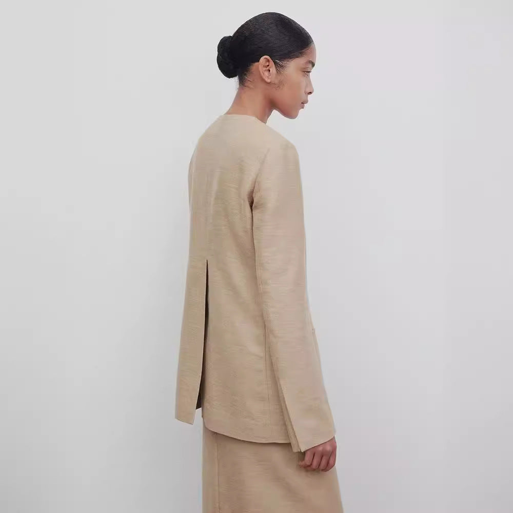 Blazer Élégant et Structuré pour Femmes avec Patte de Boutonnage Minimaliste Chic & Stil