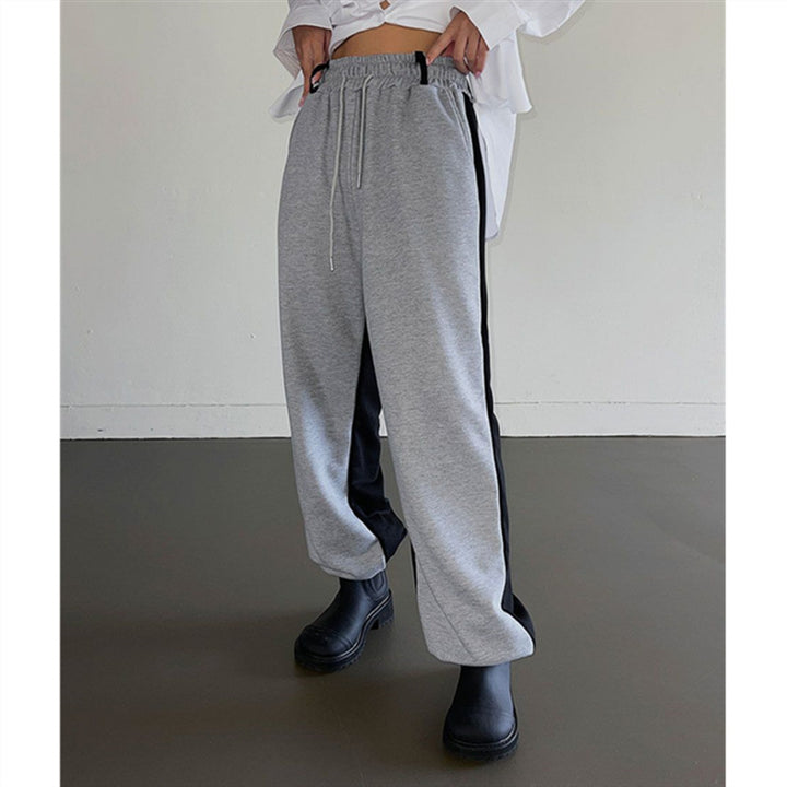 Ladies sporty leisure pants with side color details Chic & Stil