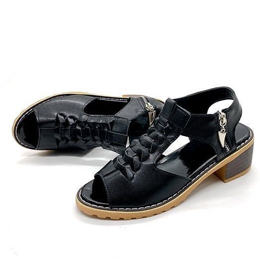 Trendy lace-up sandals for women with open toe and comfortable block heel Lune London