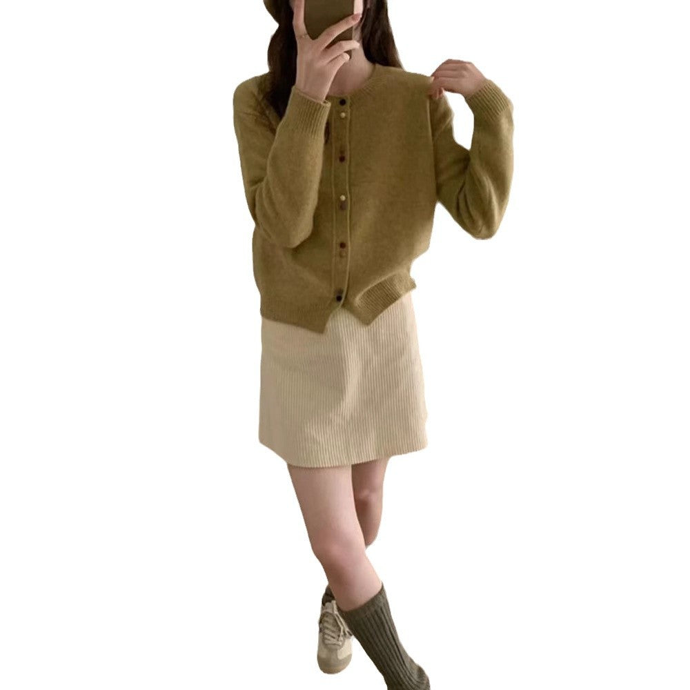 Knitted jacket for women with decorative button accents and soft material Lune London