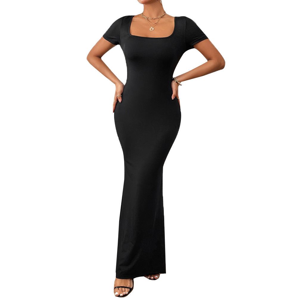 Elegant maxi dress for women with deep U neckline and fitted cut Chic & Stil