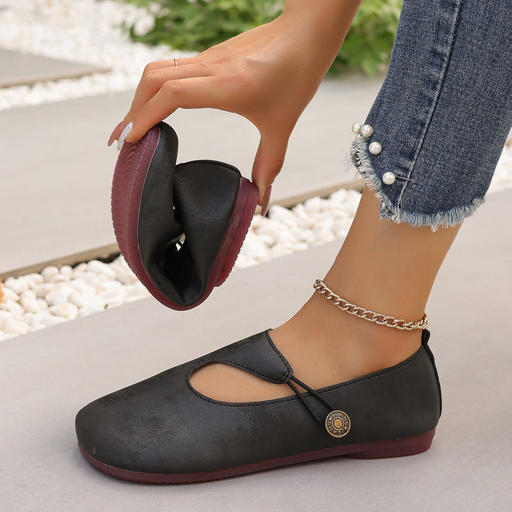 Elegant ladies Mary Jane ballerinas Lune London