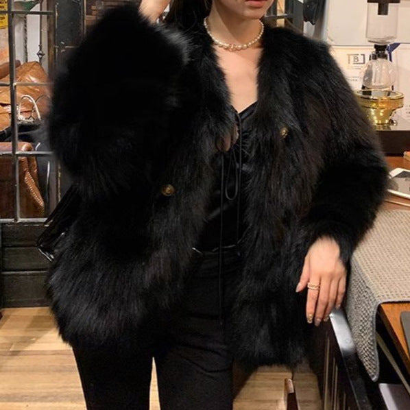 Veste en fausse fourrure à la mode pour femmes avec des détails de bouton élégants Chic & Stil