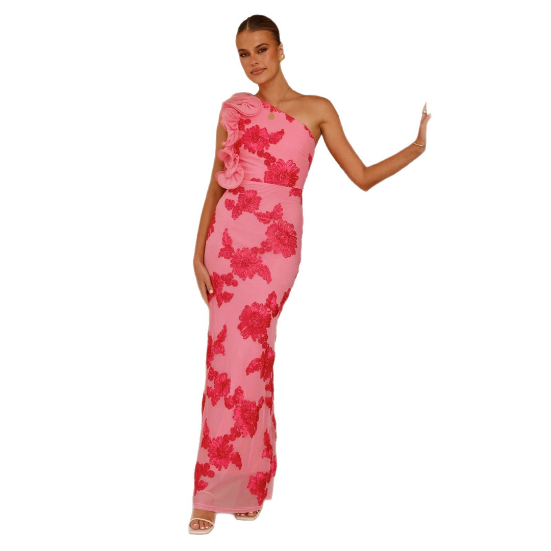 Women Elegant and form-fitting Maxi dress with asymmetrical strap and floral appliqués