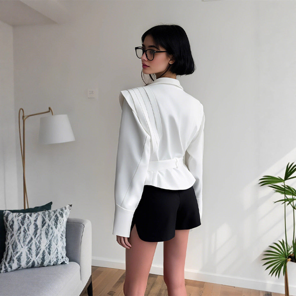 Tailored women's jacket with elegant collar and belt at the waist Lune London