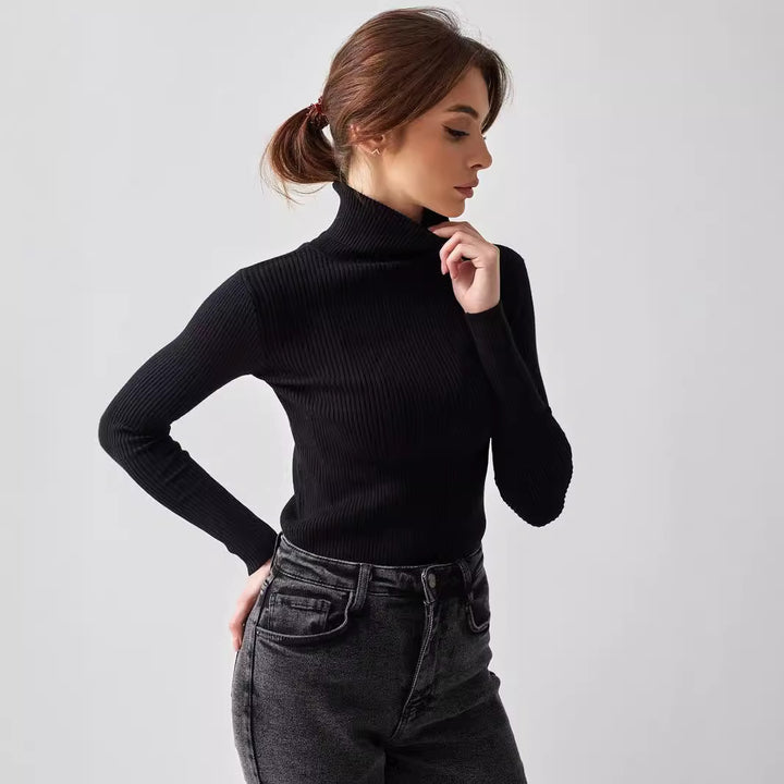 Turtleneck pullover for ladies with a ribbed design and a relaxed fit Lune London