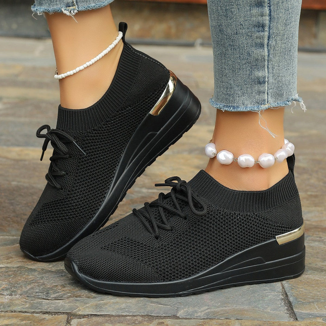 Women's Comfortable Sport Sneakers with Breathable Upper Material and Elegant Platform Sole Lune London