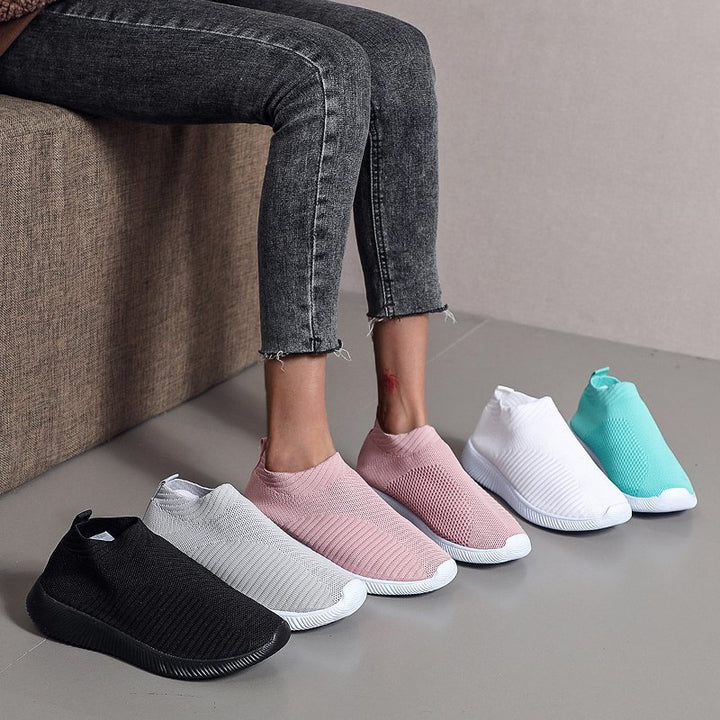 Breathable slip-on women's sneakers with elastic upper and shock-absorbing sole Lune London