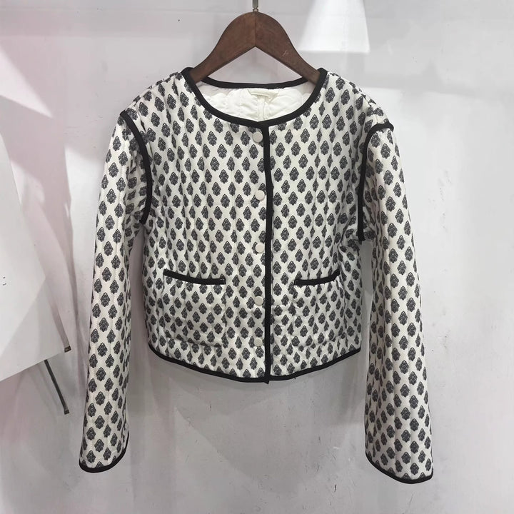Elegant and comfortable jacket for women Lune London