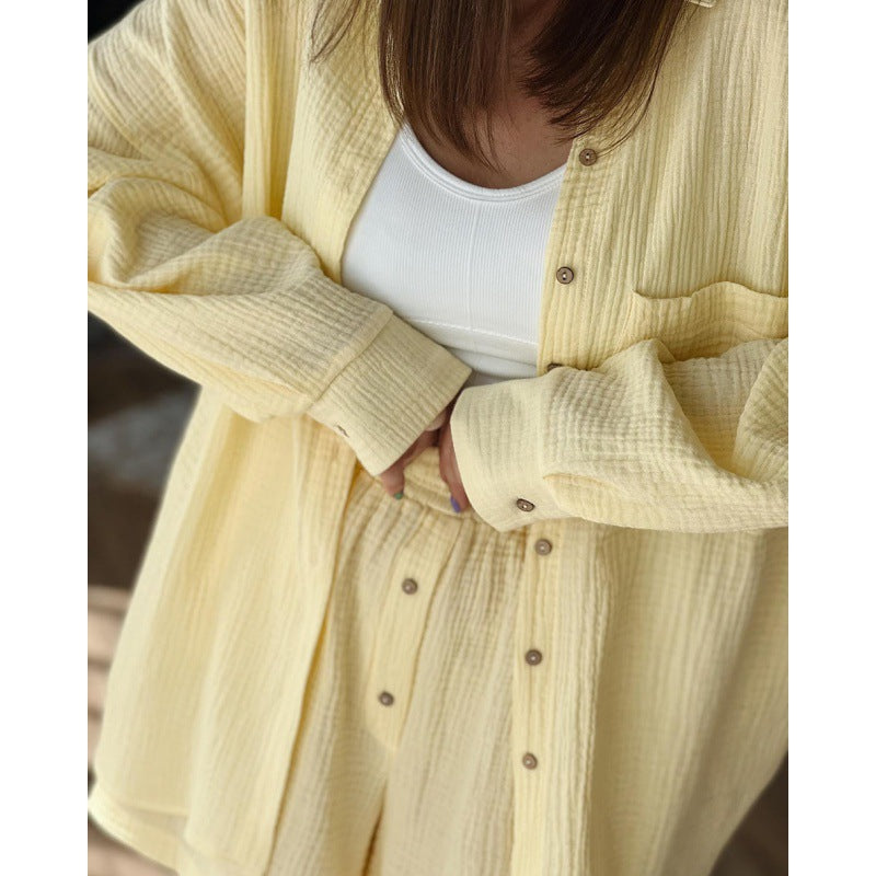 Casual women's outfit with button details and comfortable pockets Lune London