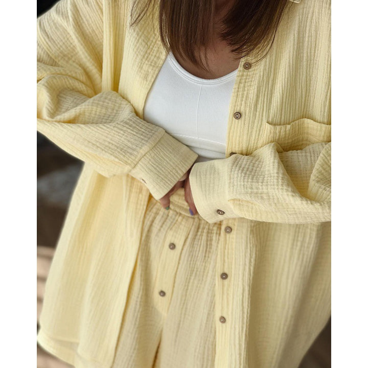 Casual women's outfit with button details and comfortable pockets Lune London