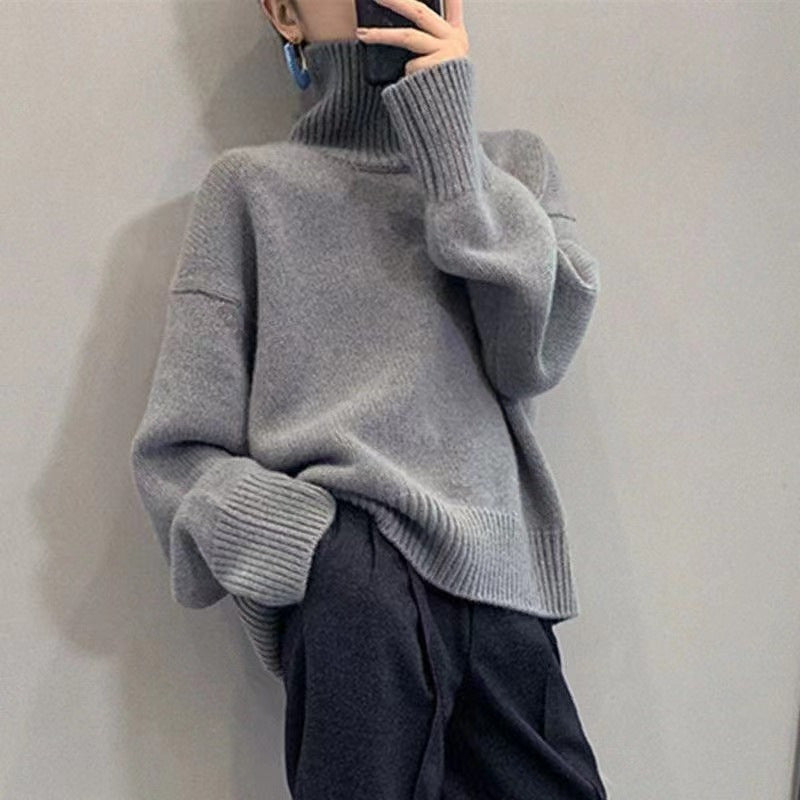 Ladies Cozy Turtleneck Sweater in Soft Knit Lune London