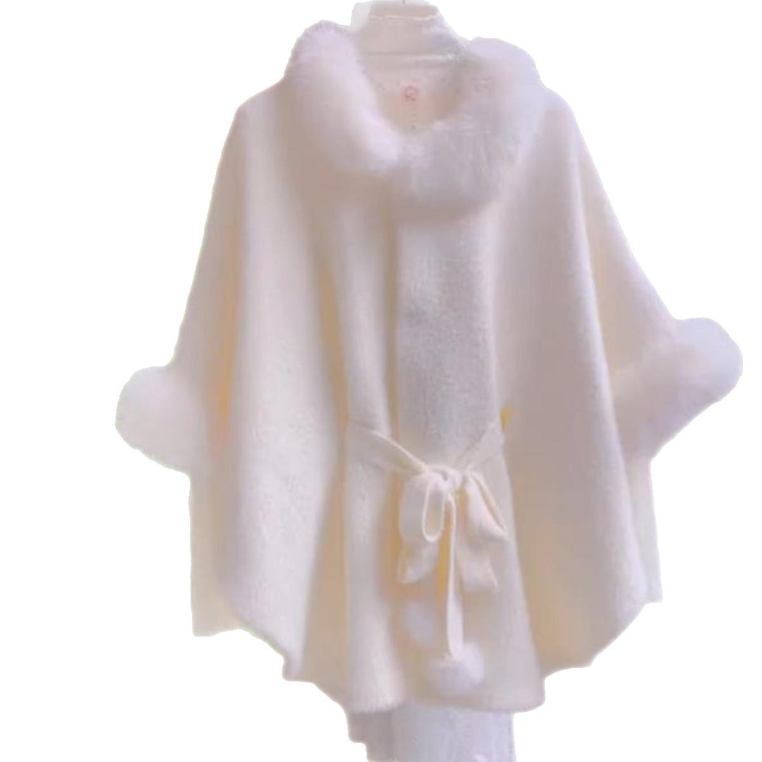 Veste à capuche confortable pour femmes avec col en fourrure amovible Chic & Stil