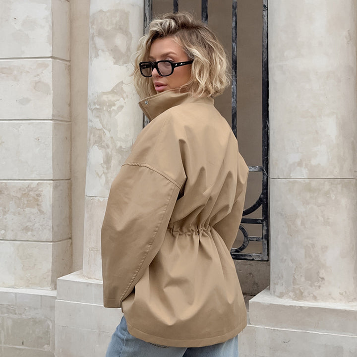 Trendy oversized jacket for women with practical waist Lune London