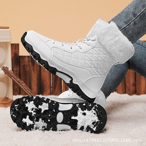 Winter hiking boots for women with warm fleece lining and non-slip sole Lune London