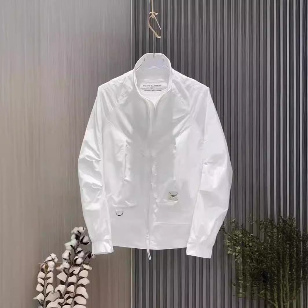 Unisex lightweight windbreaker with an innovative cut Lune London