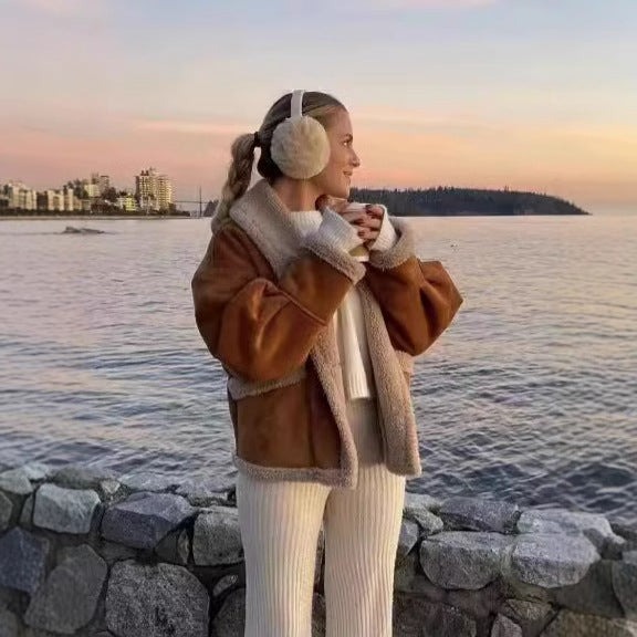 Cozy blazer jacket for women in teddy look with practical pockets Lune London