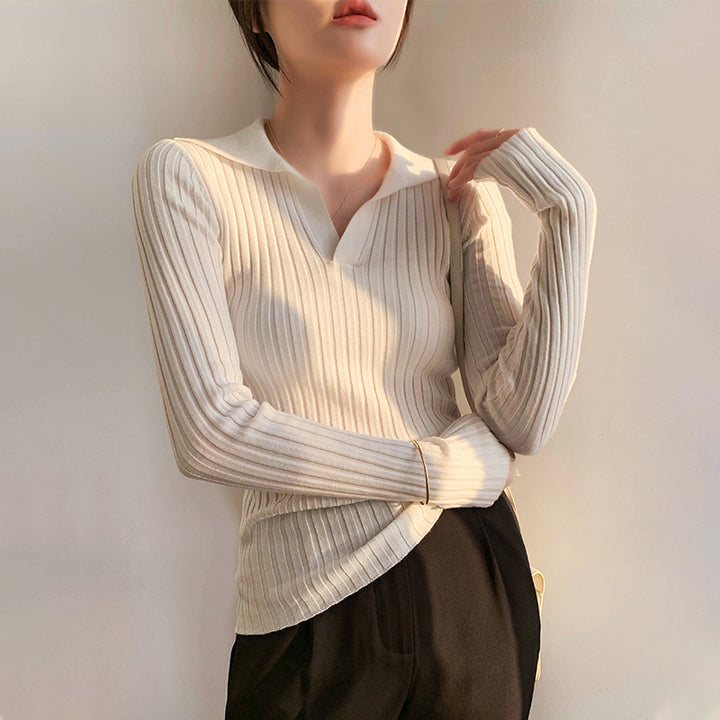 Ribbed knit sweater for women with V-neck and neckline Lune London
