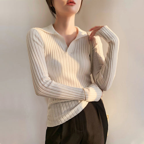 Ribbed knit sweater for women with V-neck and neckline Lune London